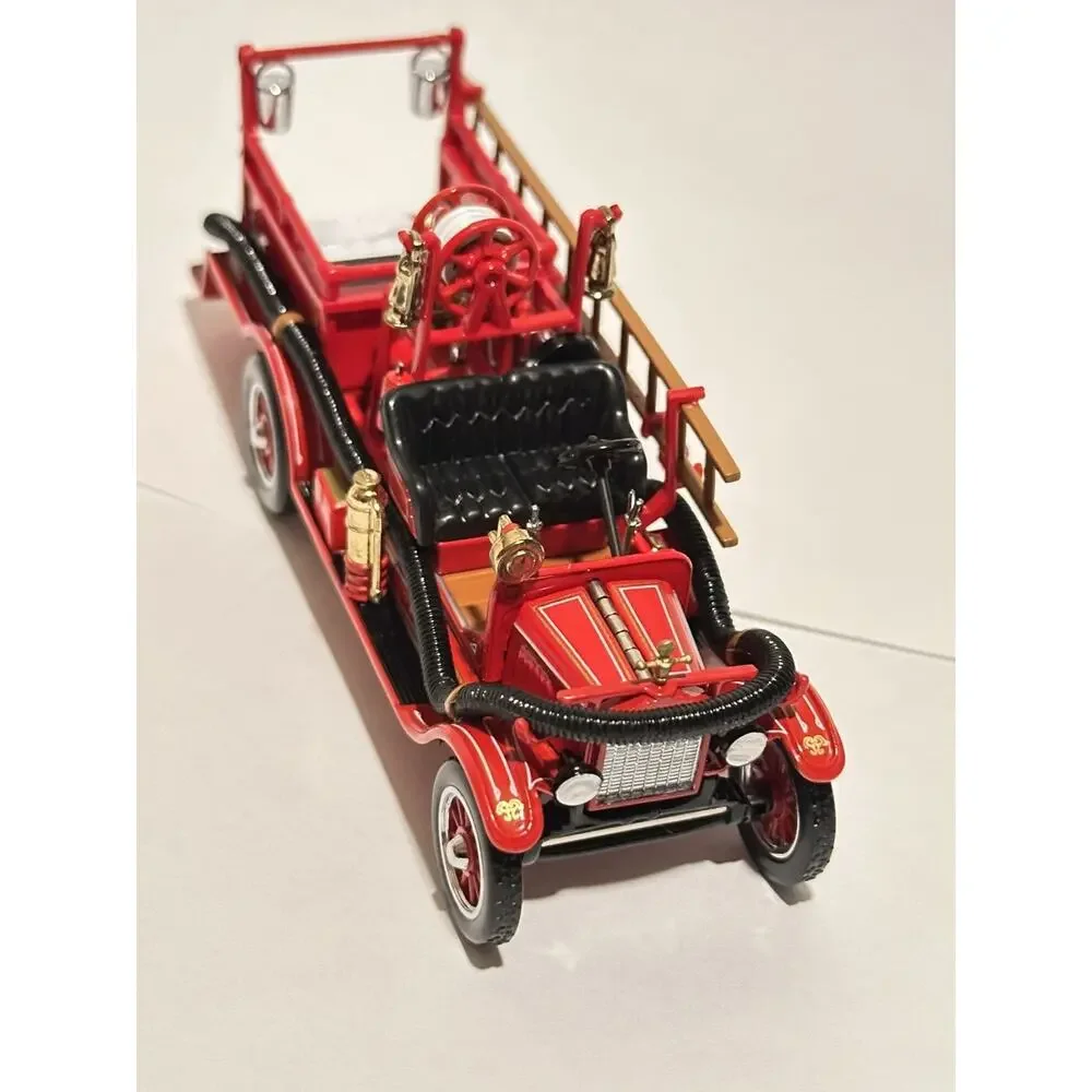 A26 Matchbox Models of Yesteryear YFE22-M 1916 Ford Model T Fire Engine NIB COA